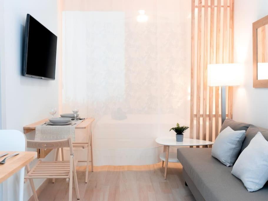 Acogedor Estudio En Triana Con Jacuzzi Y Wifi Σεβίλλη Εξωτερικό φωτογραφία