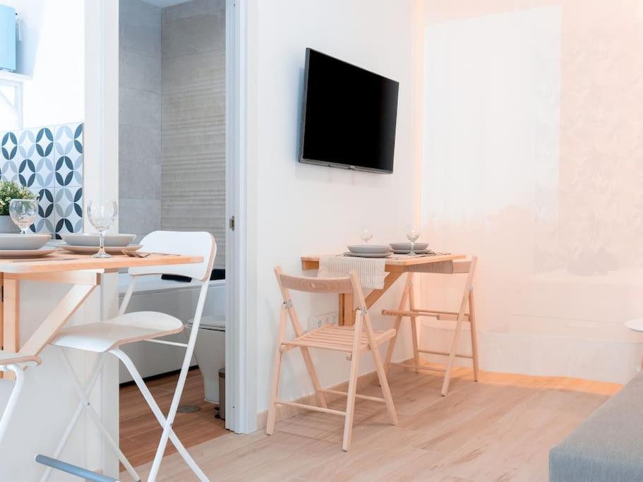 Acogedor Estudio En Triana Con Jacuzzi Y Wifi Σεβίλλη Εξωτερικό φωτογραφία