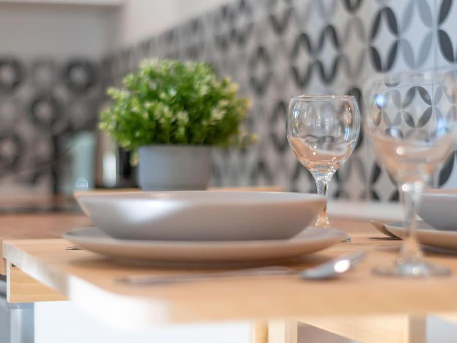 Acogedor Estudio En Triana Con Jacuzzi Y Wifi Σεβίλλη Εξωτερικό φωτογραφία